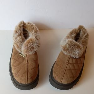 Skechers faux-fur trimmed quilted mules-sz 6